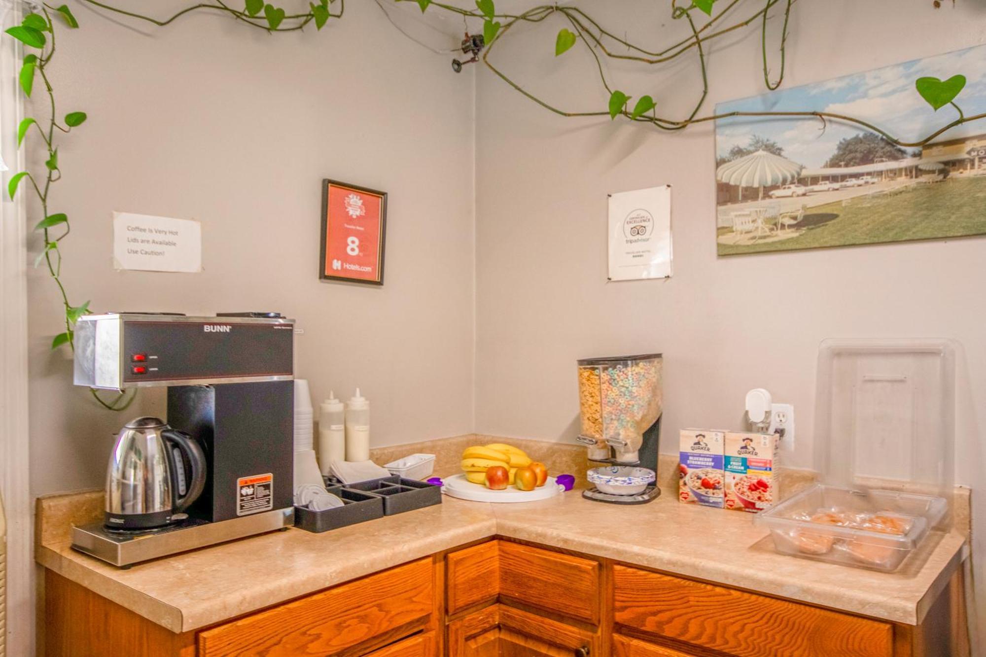 Oyo Travelier Motel Macon Luaran gambar
